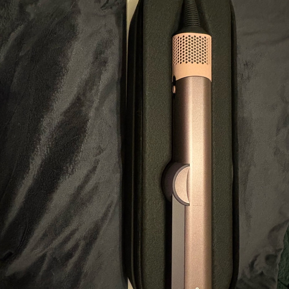 Dyson Airstrait Hair Styler in Purple and Pink - Picture 4 of 5